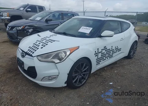 2013 Hyundai Veloster Base W/Red from USA, damaged, VIN KMHTC6AD3DU131703